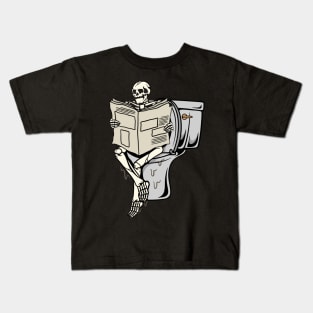 smile skull  Newspaper Kids T-Shirt